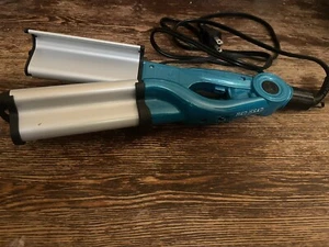 Bed Head TIGI Wave Artist Curling 3 Waving Iron Beach Hair Crimper Teal EUC - Picture 1 of 4