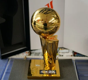 SHAQUILLE O'NEAL Signed NBA Finals Champion Replica Larry O'Brien Trophy LAKERS - Picture 1 of 3