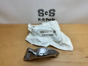 SOPORTE DE REPOSAPIÉS GENUINO PARA Harley-Davidson Dyna cromado lado derecho 50649-90 - Imagen 1 de 1