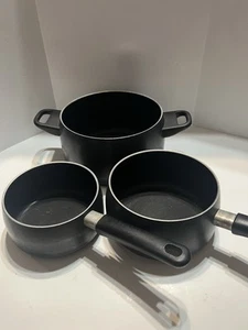 Set Of 3 Pampered Chef Pots No Lids - Picture 1 of 7