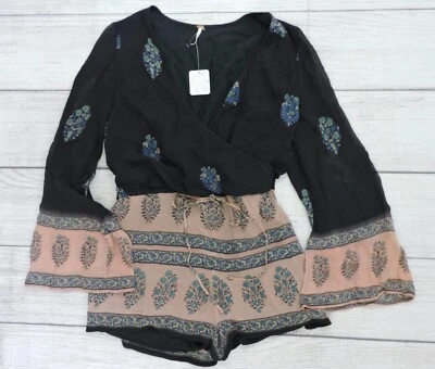 Pantalones Cortos Mameluco Free People Janpath Nuevos con Etiquetas Talla XS Negro Floral Manga Campana Boho Cuello en V Foto 1 de 4