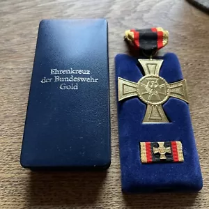 Orden Ehrenkreuz der Bundeswehr in Gold mit Etui und Bandspange BW219 - Bild 1 von 4