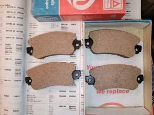 NEW REAR BRAKE PADS - FITS: CHRYSLER 160 GT & 180 & 2 LITRE & SIMCA 1609 / 1610 - Picture 1 of 3