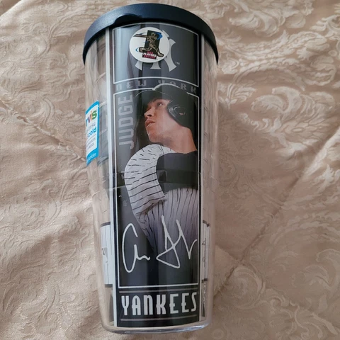 AARON JUDGE NEW YORK YANKEES, 24 OZ. TERVIS TUMBLER, HOT & COLD DRINKS Cover