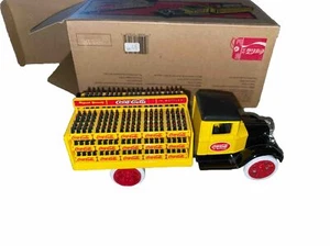 Ertl Coca-Cola Camión De Bebidas Hawkeye 1931 En Caja Escala 1/34 Nuevo - Imagen 1 de 6