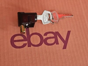 Suzuki A100 B120 DR400ST FS50 FR80 TS100 TS125 TS250 SP370 TC185 Lenkschloss - Bild 1 von 7