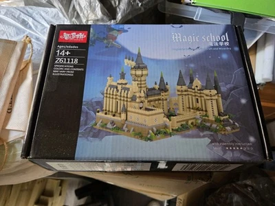 Micro Brick Build Harry Potter Hogwarts Castle - Image 1 of 3