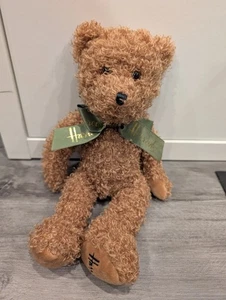 Harrods Classic Kuscheltier Bär mit grüner Schleife - Plüsch Teddy - Bild 1 von 6