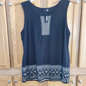 New Directions Women's Blk/WHT Laser Cut Design Sleeveless Top Sz 3X - Picture 1 of 11