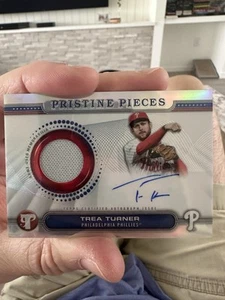2024 Topps Pristine-Pristine Pieces Autograph Relics Trea Turner #PPAR-TT Silver - Bild 1 von 2