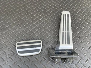 Cubierta de ajuste de pastillas de pedal de freno acelerador Lexus 15-19 Rc200 T Rc350 OEM 32 K - Imagen 1 de 4