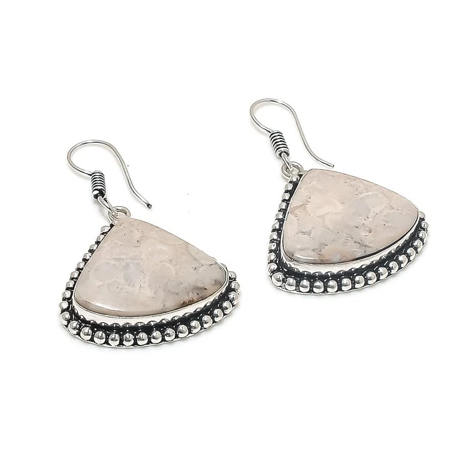 Pendiente de plata de ley 925 hecho a mano con piedras preciosas de coral fósil tamaño 1,50"" Foto 1 de 1