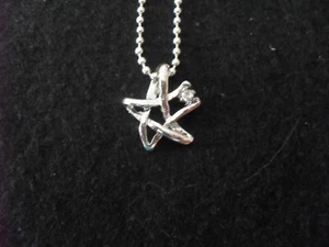 WOMEN'S FASHION NECKLACE (COSTUME JEWELLERY) - Picture 1 of 2