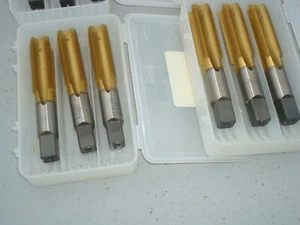 3 Stück Vermont Werkzeug Vertanium M22 x 1,5 D6 4 Flöte TiN Stecker neu im Karton - Bild 1 von 8