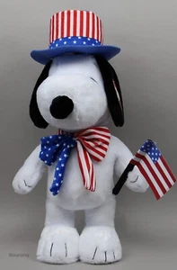 Peanuts Snoopy con bandera 23 en alto 4 de julio felpa patriótica saludador porche nuevo con etiquetas - Imagen 1 de 2