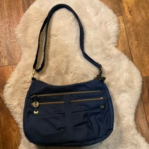 Travelon Purse Shoulder Bag Anti Theft Eat West Hobo Bag Navy Brass Hardware - Picture 1 of 9