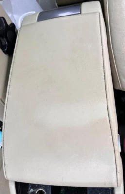 2007 8 9 10 2011 Volvo S80 Center Console Armrest Lid Assembly - Image 1 of 3