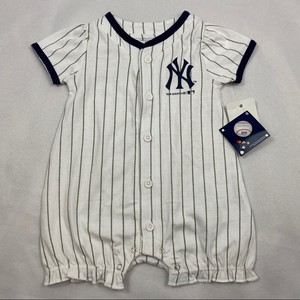 yankees girl shirts