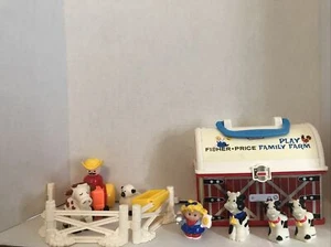 Fisher Price Little People Play Family Farm Lunch Box Barn Carrying Case 2008 - Picture 1 of 7