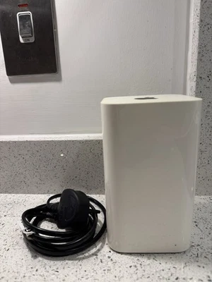Apple AirPort Extreme Base Station 6th Gen WiFi Router A1521 - Image 1 of 4