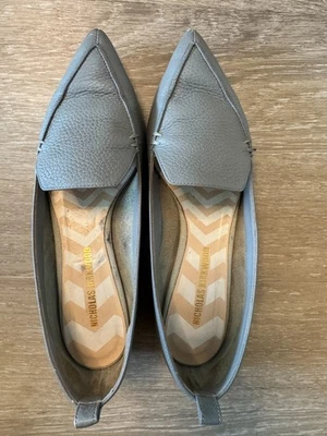 Nichloas Kirkwood pointy toe flats Foto 1 de 4