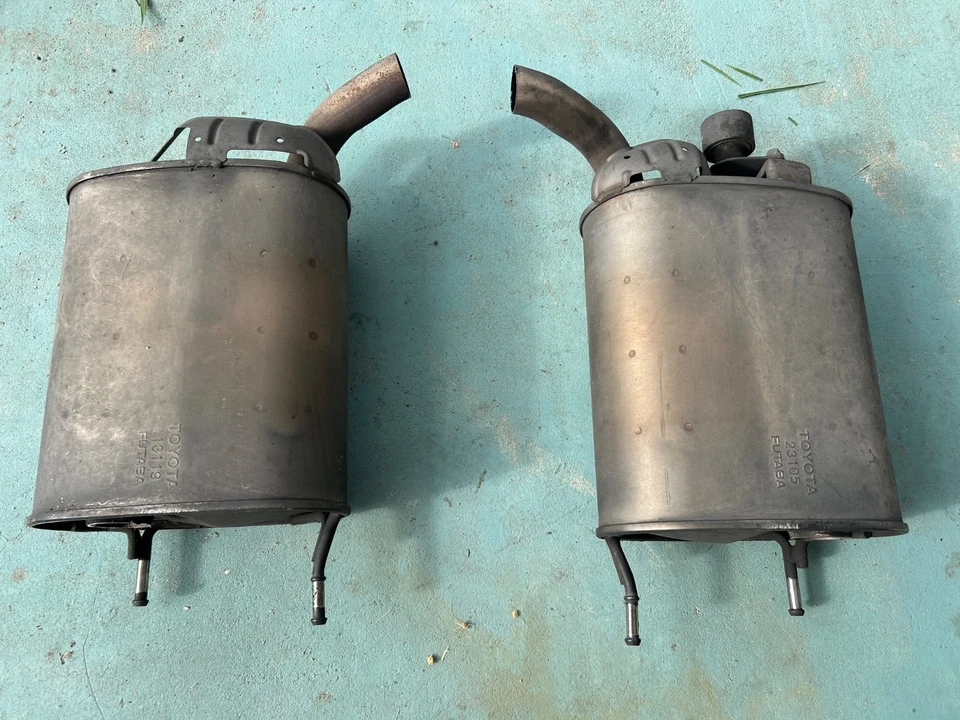 Silenciador de escape original Lexus/Toyota para Lexus IS350 2007 2ª generación 2006-2013 Foto 1 de 4