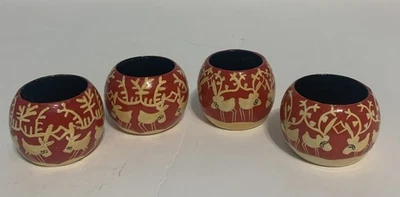 Juego de 4 servilletas navideñas vintage pintadas a mano de madera de reno de la India. Foto 1 de 4