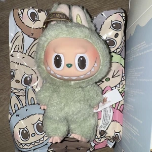 POP MART LABUBU The Monsters Exciting Macaron Green Grape (VENDITORE USA) aperto - Foto 1 di 14