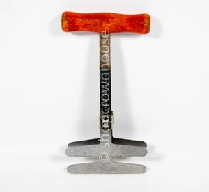 Vintage Foley Lebensmittelzerkleinerer Federzug Edelstahl 3 Klingen roter Holzgriff - Bild 1 von 4