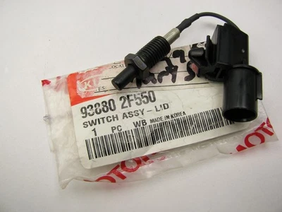 NUEVO - OEM 938802F550 Interruptor de tapa de maletero para KIA Spectra 2003-2009 Foto 1 de 3