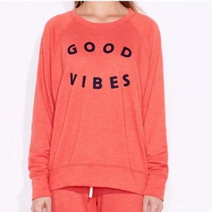 Sundry Good Vibes Basic Crew Neck Pullover Sweatshirt Color Poppy - Size Small - Picture 1 of 9