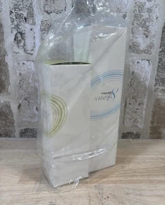 NEW⭐️Arbonne Vanish Figure 8 Contouring 6oz Cellulite Cream & 8oz Shower Scrub⭐️ - Picture 1 of 3