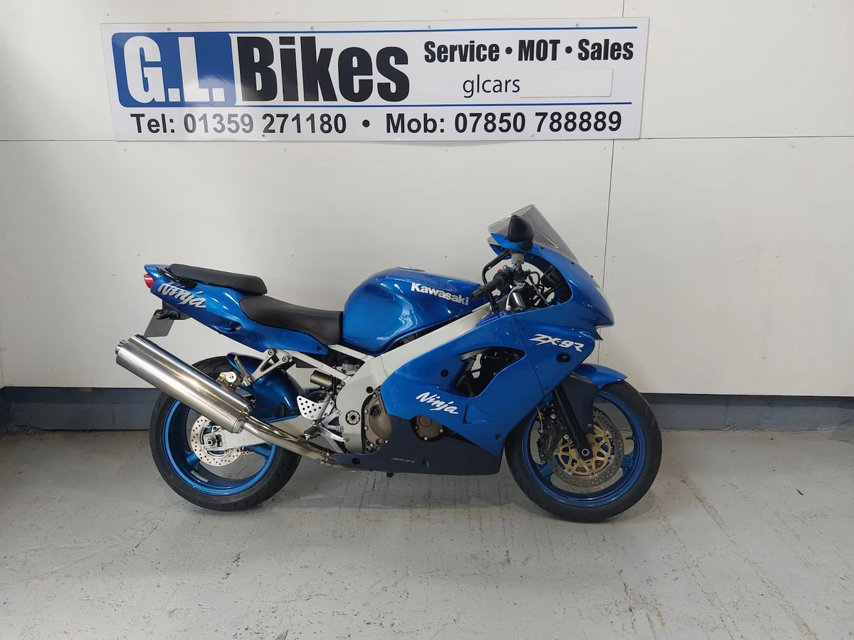 Kawasaki ZX 825 to 974 cc Capacity Motorcycles & Scooters for sale