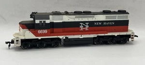 IHC HO Locomotive EMD SD35 New Haven #6699 - Picture 1 of 13