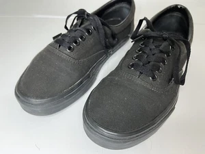 Vans Authentic - Negro Sobre Negro - Hombre’s talla 7 / Mujer’s 8.5 Casual Skater - Imagen 1 de 7