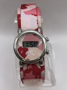 Bass Pro Shops Kinder Digitaluhr Pink Camo Nylonband - neue Batterie - Bild 1 von 7
