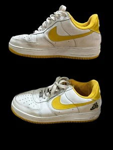 Nike Air Force 1 Low LA Lakers Korea 2001 630117 911 Gold White Date 010406 US 9 - Picture 1 of 9