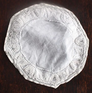 Handmade Lace Doily - 1920s - ORIGINAL - Picture 1 of 1