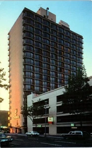 The Warwick Hotel, Fourth and Lenora, Seattle, Washington Postcard - Picture 1 of 2
