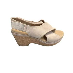 Clark’s Wedge Sandals Women 7 Beige Neutral Giselle Cove Ortholite Comfort - Picture 1 of 10