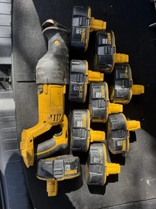 DeWalt DC385 18 V DC Variable Speed Cordless Reciprocating Saw - ALL FOR PARTS - Picture 1 of 4