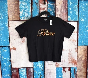 Women's Old Navy Believe Graphic T-Shirt Short Sleeve MEDIUM Believe NEW - Picture 1 of 9