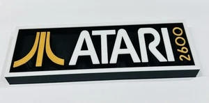 Deko Atari 2600 Logo Schild Aufsteller Kino klein 17,5 cm groß 22 cm - Bild 1 von 4