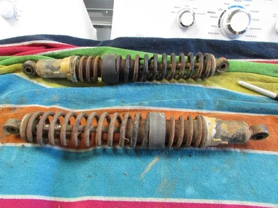 Оригинальные задние амортизаторы пружины подвески 1980 Honda XR500 - Изображение 1 из 4