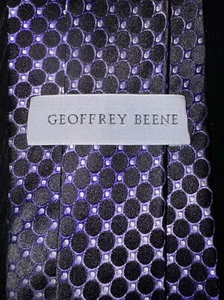 Cravatta da uomo Geoffrey Beene 100% seta viola nero geometrica a pois 60x3 pollici - Foto 1 di 6