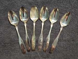 36 BENNINGTON ONEIDA TEASPOONS - NIB! VINTAGE! - Picture 1 of 6