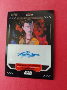 2023 Topps Finest Star Wars autographe FA-NC Black Refractors Synara San 06/10 - Imagen 1 de 2
