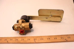 Self Closing Vented Ball Valve Brass 3/4" FPT 41A218022-P2 - Picture 1 of 3