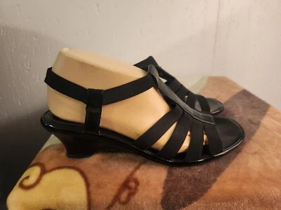 Life Stride Womens sz 9 M Black Strappy Wedge Sandals #42 - Image 1 of 4