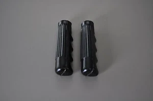 BLACK  BICYCLE GRIPS Late Monark SCHWINN Autocycle ELGIN DAYTON SHELBY FOX GRIPS - Picture 1 of 4